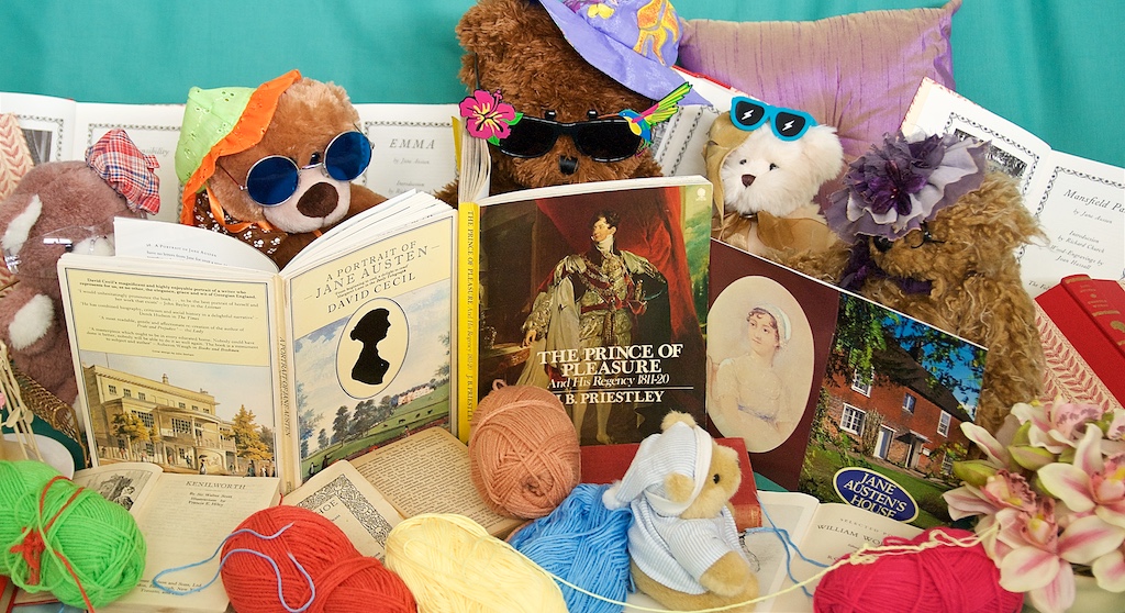 BearsreadBooksAusten8 small 2092